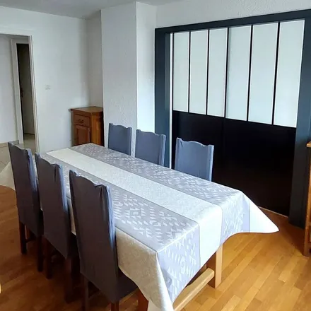 Rent this 4 bed apartment on 6 bis Rue de Villedieu in 25700 Valentigney, France