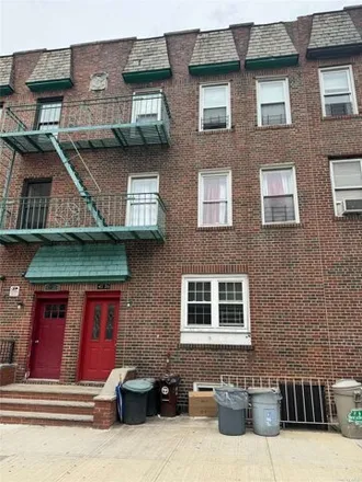 Image 3 - 47-24 45th Street, New York, NY 11377, USA - House for sale