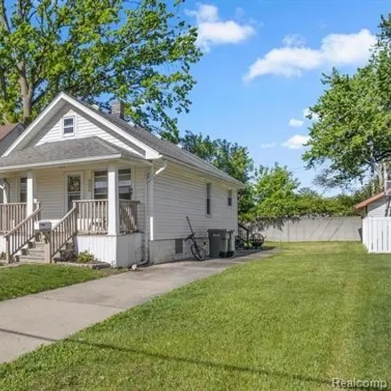 Buy this 2 bed house on 612 Cornell Street in Dearborn, MI 48124