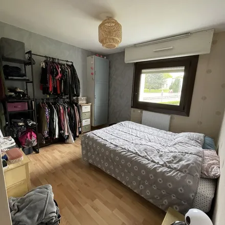 Rent this 2 bed apartment on 1 Place de Trèves in 54500 Vandœuvre-lès-Nancy, France