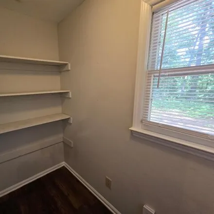 Image 7 - 717 Chappell Dr Apt B, Raleigh, North Carolina, 27606 - House for rent