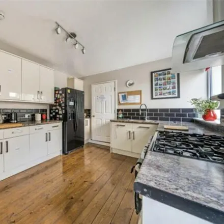 Image 2 - 583 Gloucester Road, Bristol, BS7 0BW, United Kingdom - Townhouse for sale