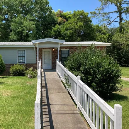 Image 1 - Church of God in Unity, West Cherry Street, Douglas, GA 31533, USA - House for sale