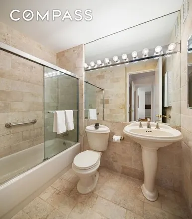 Image 5 - The Beaumont, 30 West 61st Street, New York, NY 10023, USA - Condo for sale