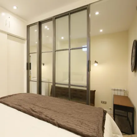 Rent this 1 bed apartment on Madrid in Dalù, Calle de Hartzenbusch