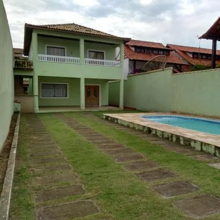 Rent this 4 bed house on Condomínio Praça do Moinho in Rua do Moinho, Peró