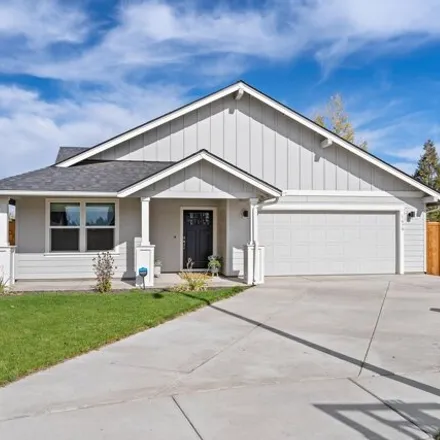 Buy this 3 bed house on 218 Southwest 17th Street in Redmond, OR 97756