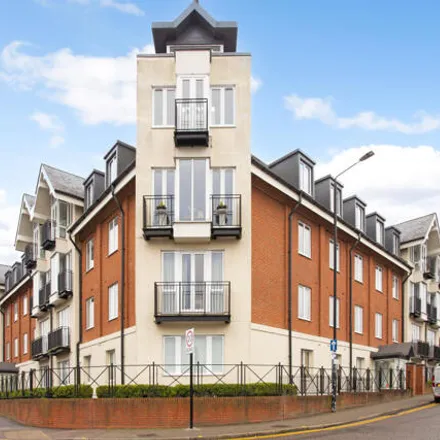 Buy this 1 bed apartment on Benedictine Place in London Road, St Albans