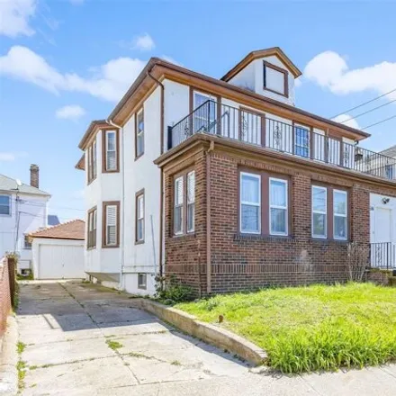 Buy this 7 bed house on 514 Riverside Boulevard in City of Long Beach, NY 11561