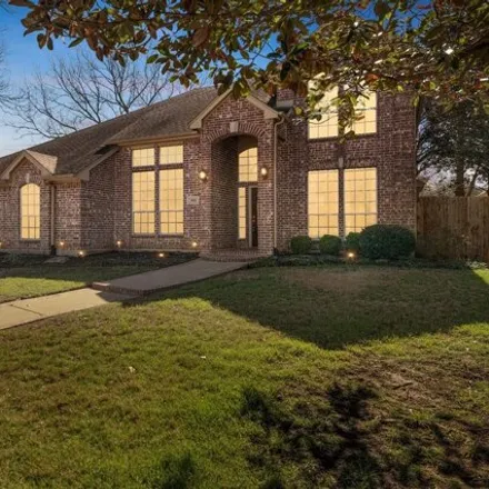 Buy this 4 bed house on 2704 View Meadow in Grapevine, TX 76051