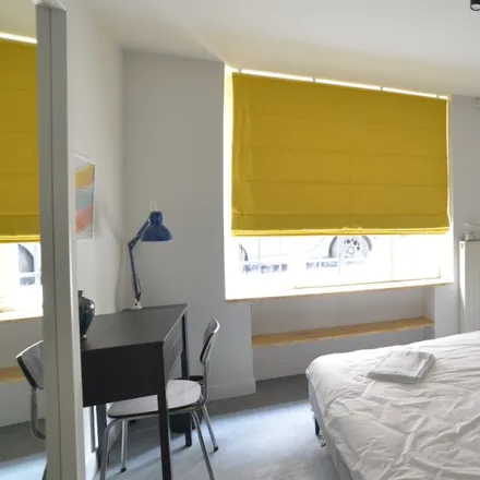 Rent this 1 bed room on Place des Acacias - Acaciasplein in 1040 Etterbeek, Belgium