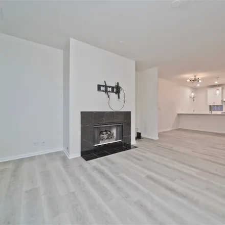 Rent this 2 bed condo on 301 West Goethe Street