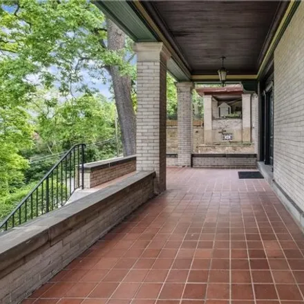 Image 5 - 605 Virginia Avenue Extension, Pittsburgh, PA 15215, USA - House for sale