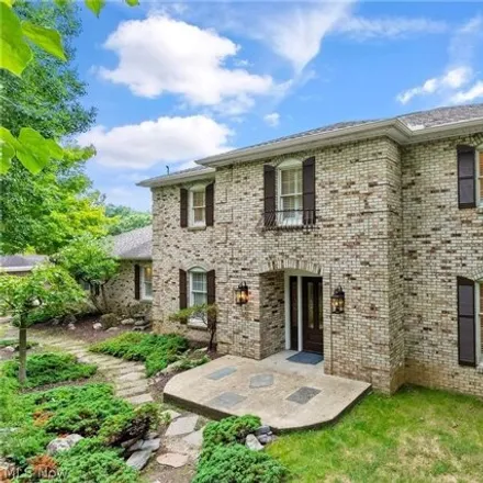 Buy this 6 bed house on Oakwood Place in North Hills, WV 26104