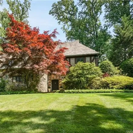 Rent this 6 bed house on 22 Chedworth Road in Edgemont, Village of Scarsdale