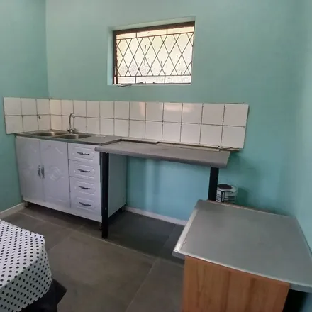 Rent this 1 bed apartment on 8th Street in Arboretum, Bloemfontein