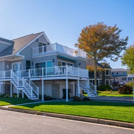 Image 2 - 100 Oak Drive, Bay Head, Ocean County, NJ 08742, USA - House for rent