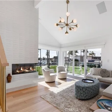 Image 6 - 24 The Colonnade, Long Beach, California, 90803 - House for sale