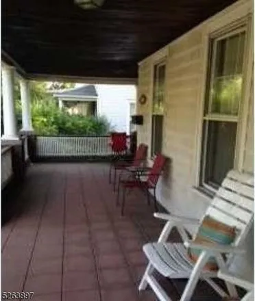 Image 2 - 371 Maple Avenue, Ridgewood Junction, Ridgewood, NJ 07450, USA - House for rent