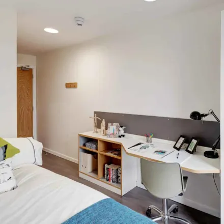 Rent this 1 bed apartment on Dunaskin Mill in Dunaskin Street, Partickhill