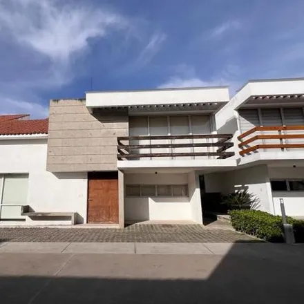Rent this 3 bed house on Prepa Liceo in Avenida Estado de México, 52140 Metepec
