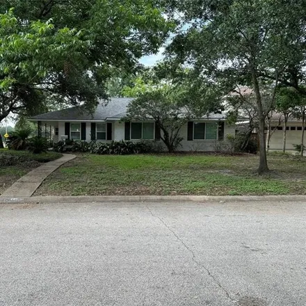 Buy this 3 bed house on 4312 West T C Jester Boulevard in Houston, TX 77018