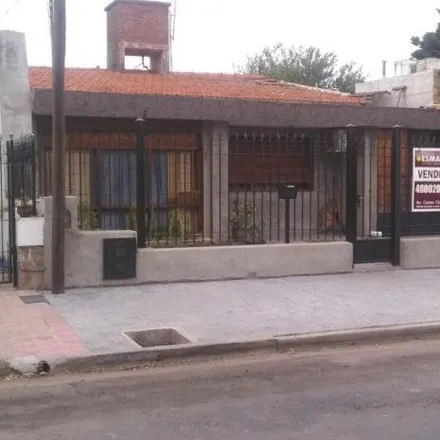 Buy this 3 bed house on El Escorial 2386 in Maipú, Cordoba