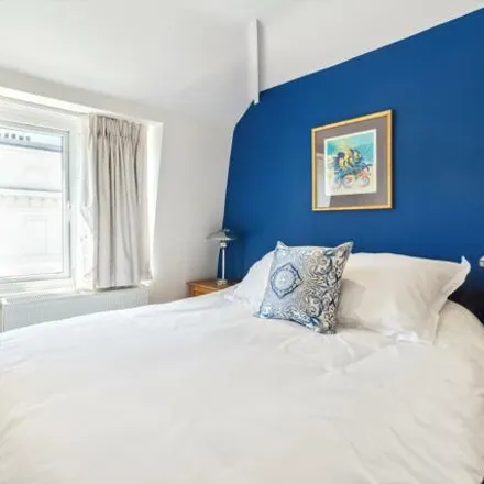 Image 6 - 12 Devonshire Terrace, London, W2 3DP, United Kingdom - Apartment for sale