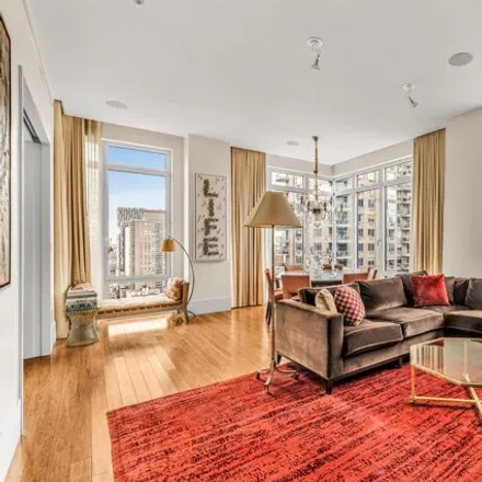 Image 2 - 253 East 74th Street, New York, NY 10021, USA - Condo for sale
