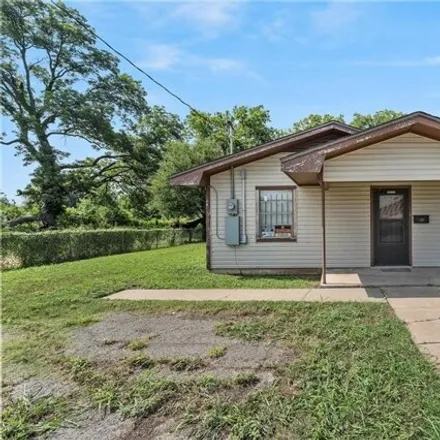 Buy this 3 bed house on 198 Rose Street in Marlin, TX 76661