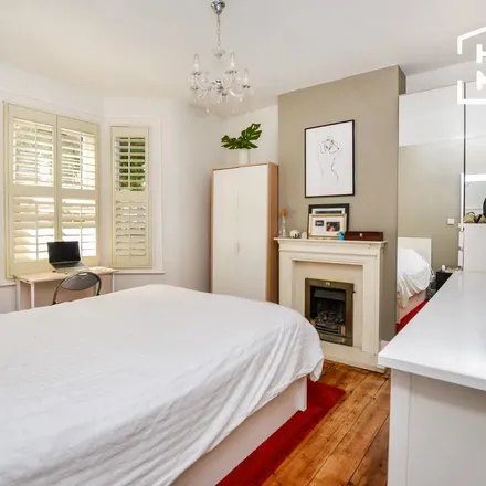 Rent this 1 bed apartment on 124 in 126 Cambus Road, London