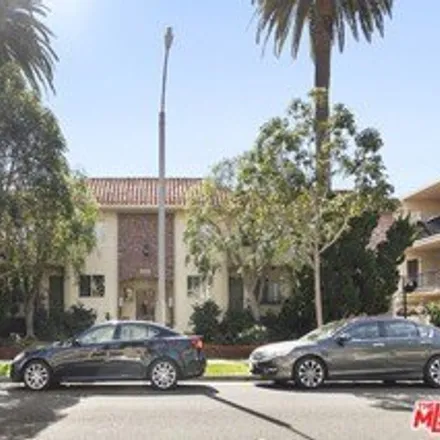 Rent this 2 bed condo on 1028 6th Court in Santa Monica, CA 90403