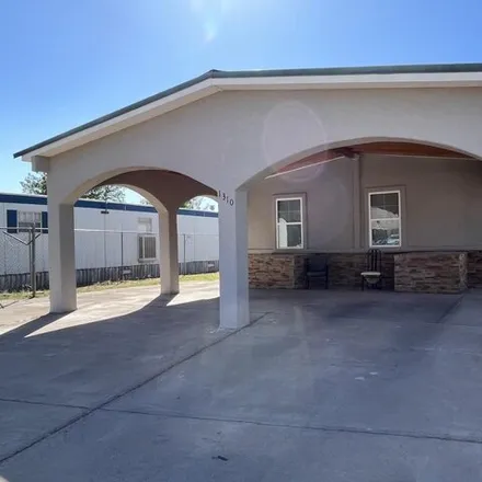 Image 2 - 1312 Incredible Drive, Alamogordo, NM 83310, USA - Apartment for sale