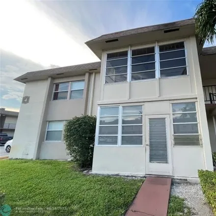Buy this 2 bed condo on 502 Bonnie Boulevard in Palm Springs, FL 33461