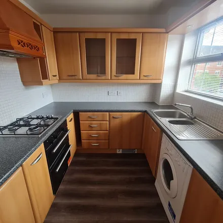 Image 5 - New Barns Avenue, Manchester, United Kingdom - Apartment for rent