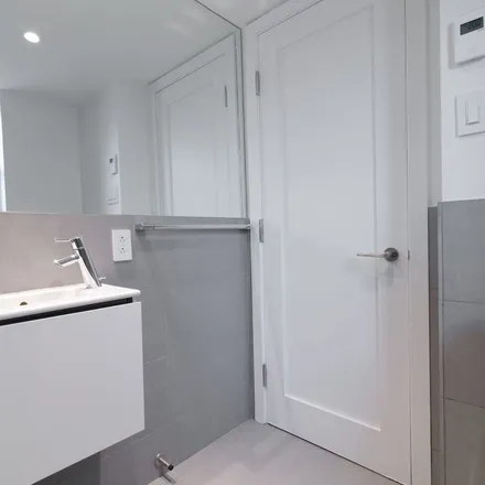 Rent this 1 bed apartment on Chateaux Concord in Rue Durocher, Montreal