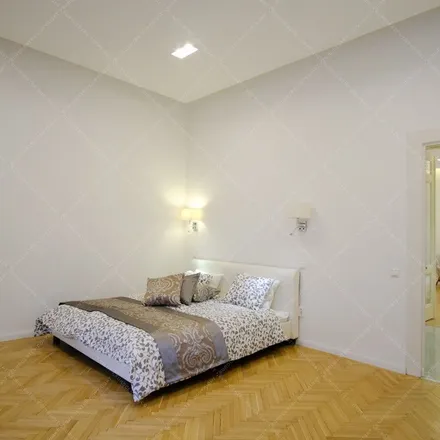 Rent this 3 bed apartment on Cziráky-udvar in Budapest, Erzsébet tér