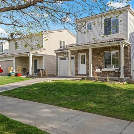 Image 2 - 18614 East 43rd Place, Denver, CO 80249, USA - House for sale