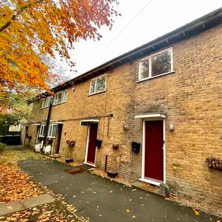 Buy this 3 bed townhouse on Bardswell Court in Stratford-upon-Avon, CV37 0BD