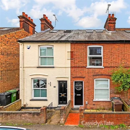 Rent this 3 bed townhouse on Castle Road in St Albans, AL1 5DG