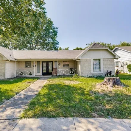 Image 2 - 1902 Mission Drive, Garland, TX 75042, USA - House for sale