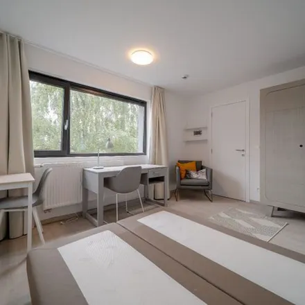 Rent this 1 bed apartment on Dekenstraat 86A in 3000 Leuven, Belgium