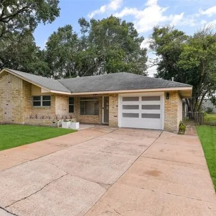 Buy this 3 bed house on 1719 Ansbury Dr in Houston, Texas