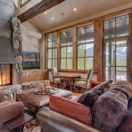 Image 4 - 240 Laura Knight, Truckee, California, 96161 - House for sale