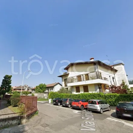 Rent this 4 bed apartment on Passa che ti passa in Via Circonvallazione 14, 20831 Seregno MB