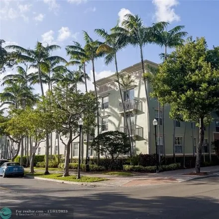 Rent this 3 bed condo on 1925 Jackson Street in Hollywood, FL 33020