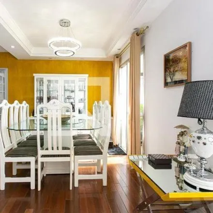Rent this 3 bed apartment on Rua Bará in Parque São Jorge, São Paulo - SP