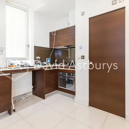 Image 2 - Albany House, Judd Street, London, WC1H 9QT, United Kingdom - Apartment for rent