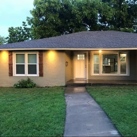 Buy this 3 bed house on 1324 Bristol Drive in Sweetwater, TX 79556
