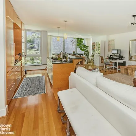 Image 3 - 145 LEXINGTON AVENUE 3 in Murray Hill Kips Bay - Apartment for sale